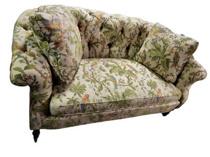 English style custom parrot chintz love seat by southwood furniture: 32" back height with super clean part design chintz, tufted 63" wide 19" seat height see pics Beautiful furniture!