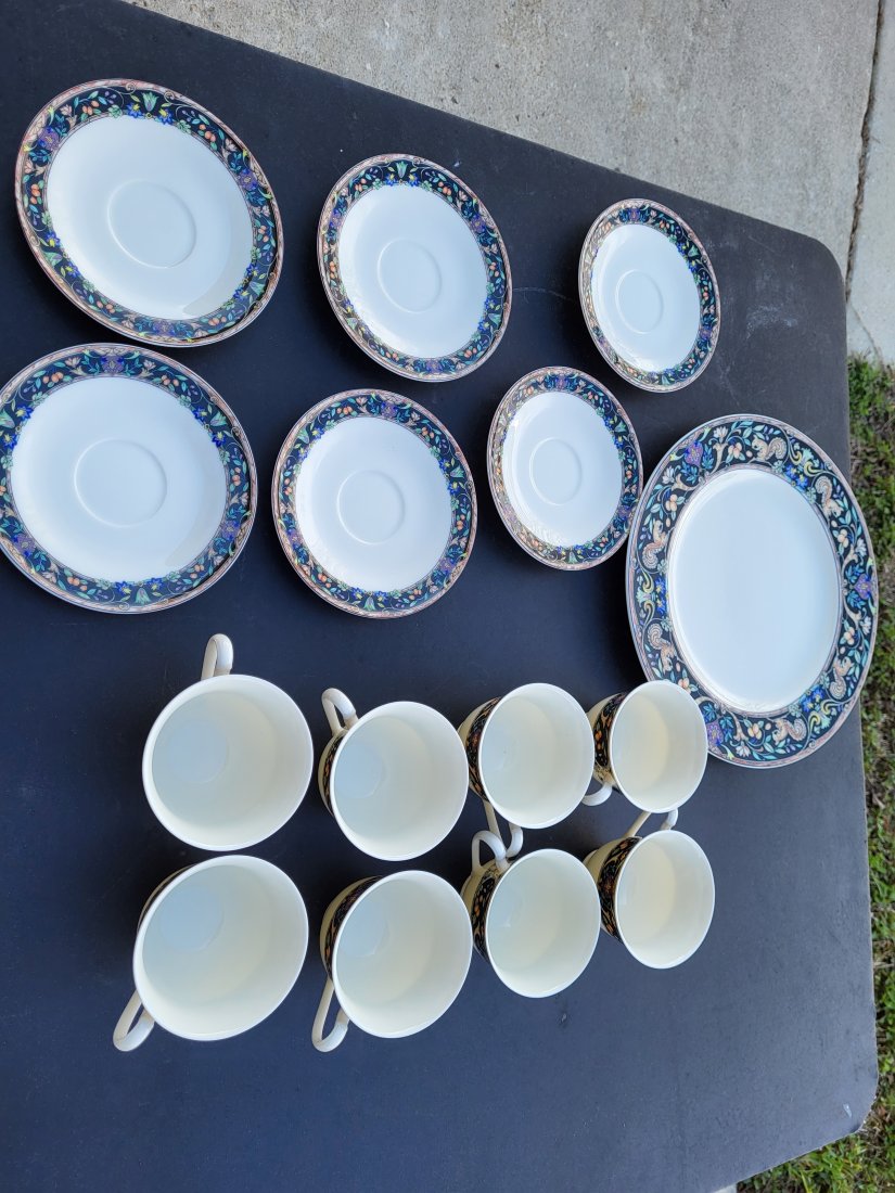 mikasa Jardin De Paradise china platter &more 15pc: beautiful mikasa china 1 platter 12" round, 8 tea cups and 6 suacers all with no damage seepics