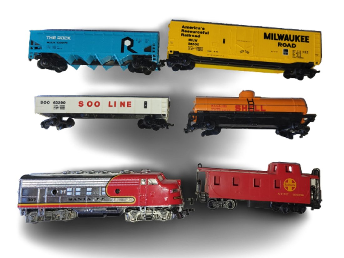 ho toy trains loco & cars santa fe too! Mar 26, 2023 A Kleins
