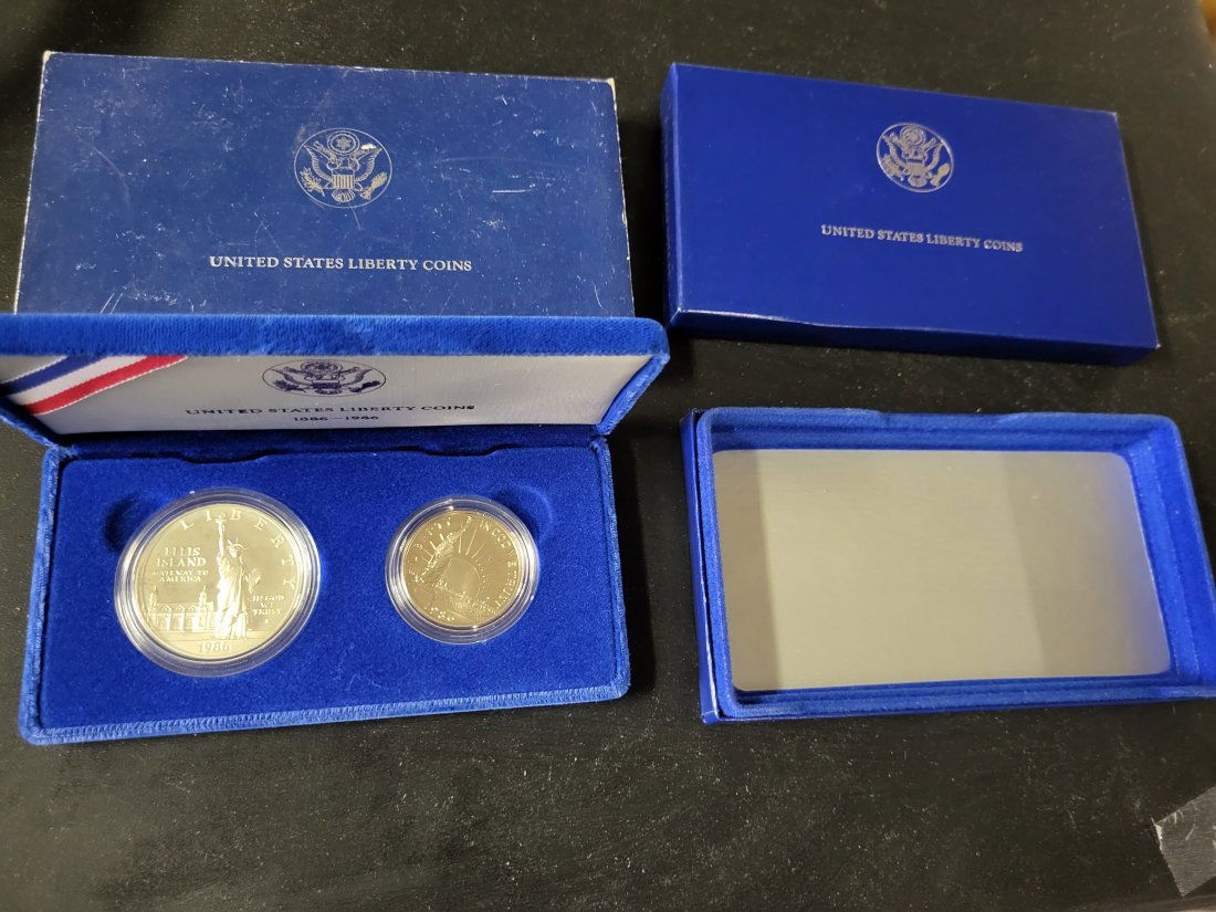 US 1986 liberty silver proof coin set in box (1 of 2)