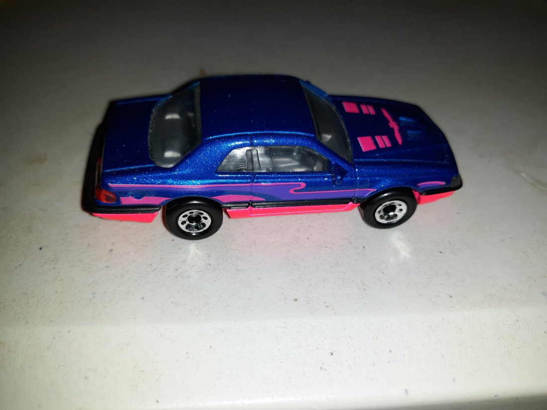 Matchbox Blue & Pink 1987 TBIRD TURBO rare!: original near mint condition no box see pics