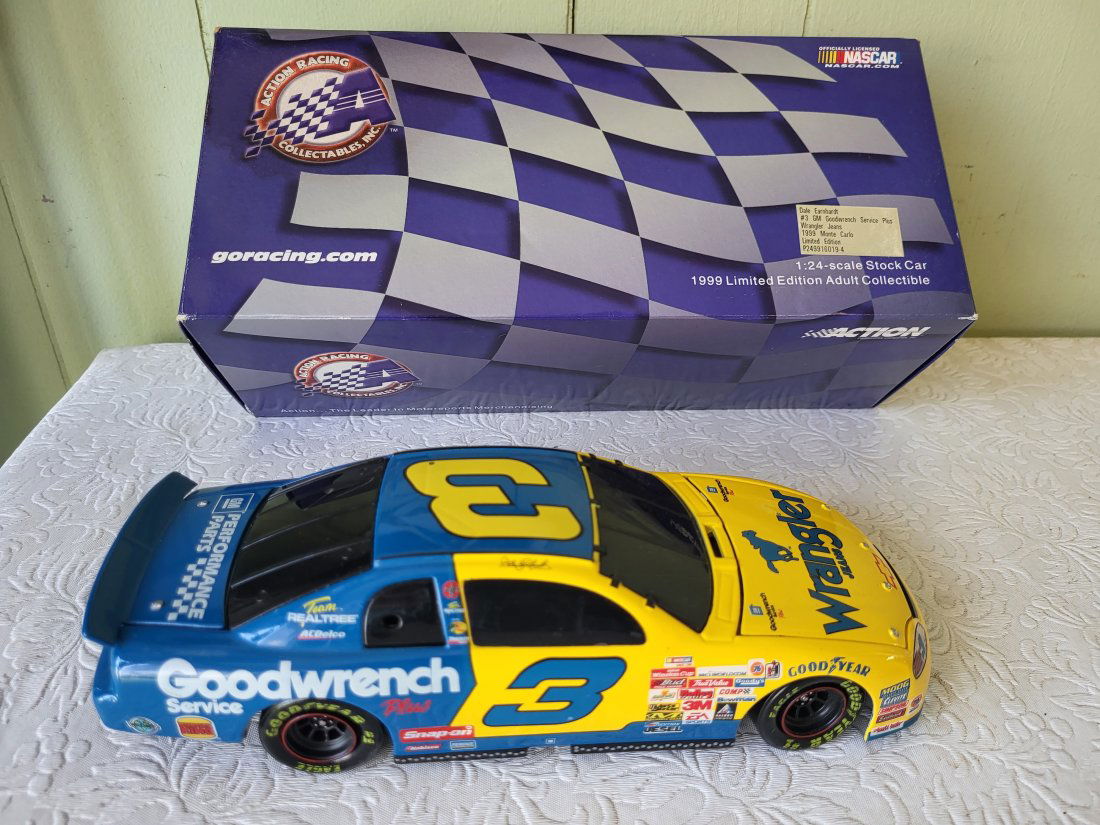 nascar dale earnhardt jr goodwrench wrangler jeans die cast car (1 of 2)