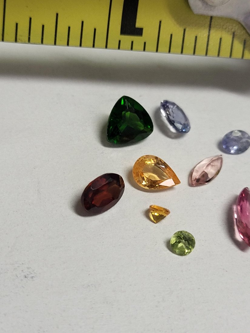 Gemstone Lot Trillion Cut, Pear Cut,Ruby, Emerald (1 of 3)
