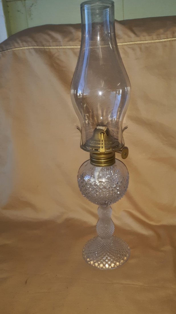 ANTIQUE GLASS OIL LAMP SCOVILL Burner diamond pattern (1 of 3)