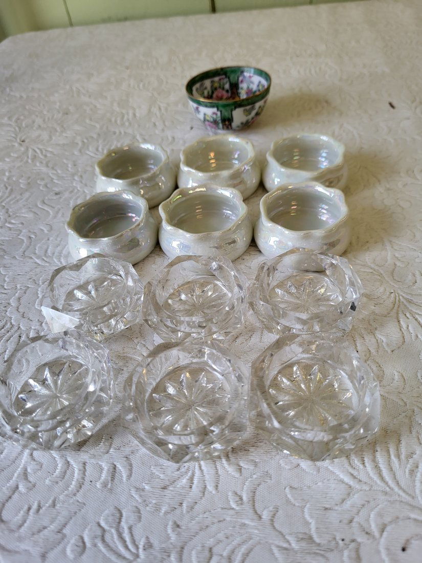 master salt and salt cellars lot of 13 austria!: master salt 1 oriental, 6 Austria salts and 6 glass salts a total of 13 see pics no damage