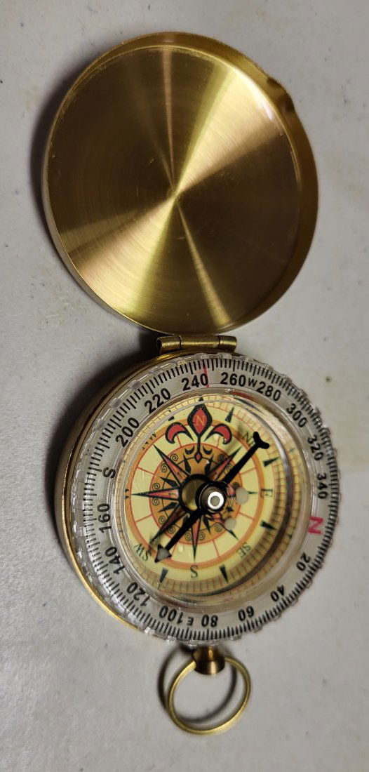 vtg boy scout? brass compass Mint! (1 of 2)