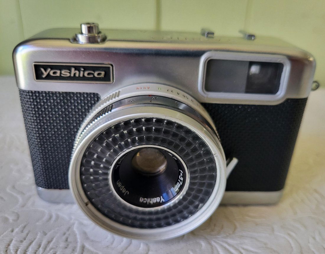 Rare Yashita Ez Matic Film Camera Yashinon Lens (1 of 3)
