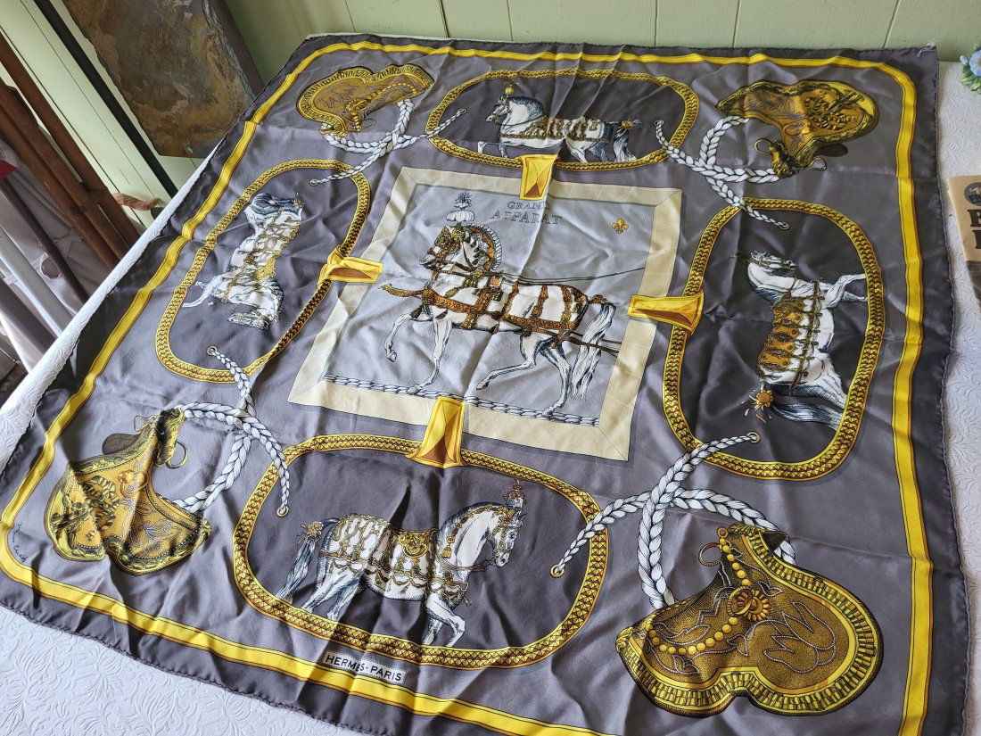 HERMES Paris Luxurious Silk Equine Themed vtg scarf grand apparat Jacques Eudul: HERMES Paris Luxurious Silk Equine Themed vtg scarf grand apparat Jacques Eudul 34" X 35" NO TEARS OR RIPS from estate see pics edges are rolled in.
