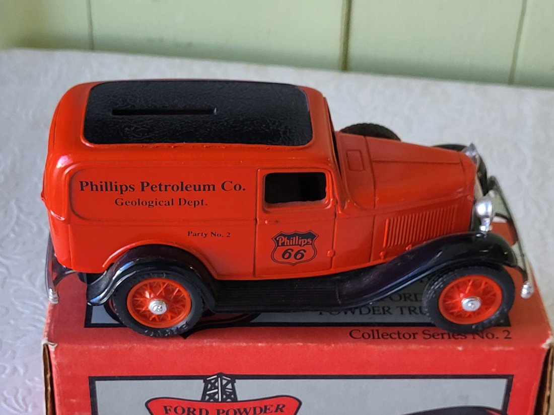 Ertl Die Cast 1932 Ford Truck Phillips Petrol Gas Die Cast Auction