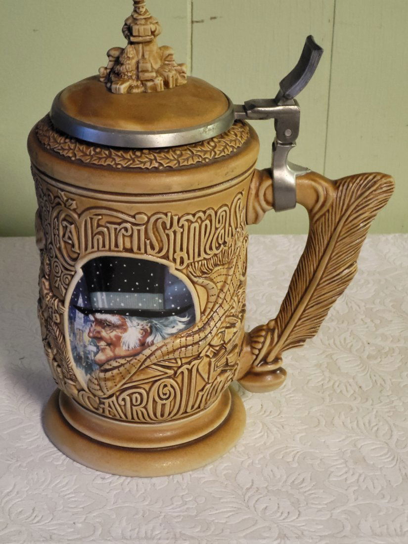 avon A christmas carol scrooge beer stein 1996 (1 of 4)