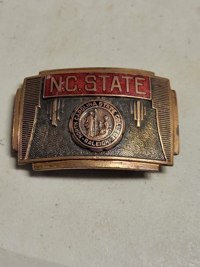 1940's nc state college belt buckle enameled: rare early belt buckle state college Raleigh 2" x 1 3/8" seepics