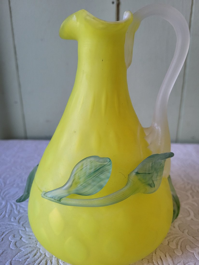 beautiful victorain art glass decanter cruet w/ applied leaves diamond quilt Mt Washington? (1 of 4)