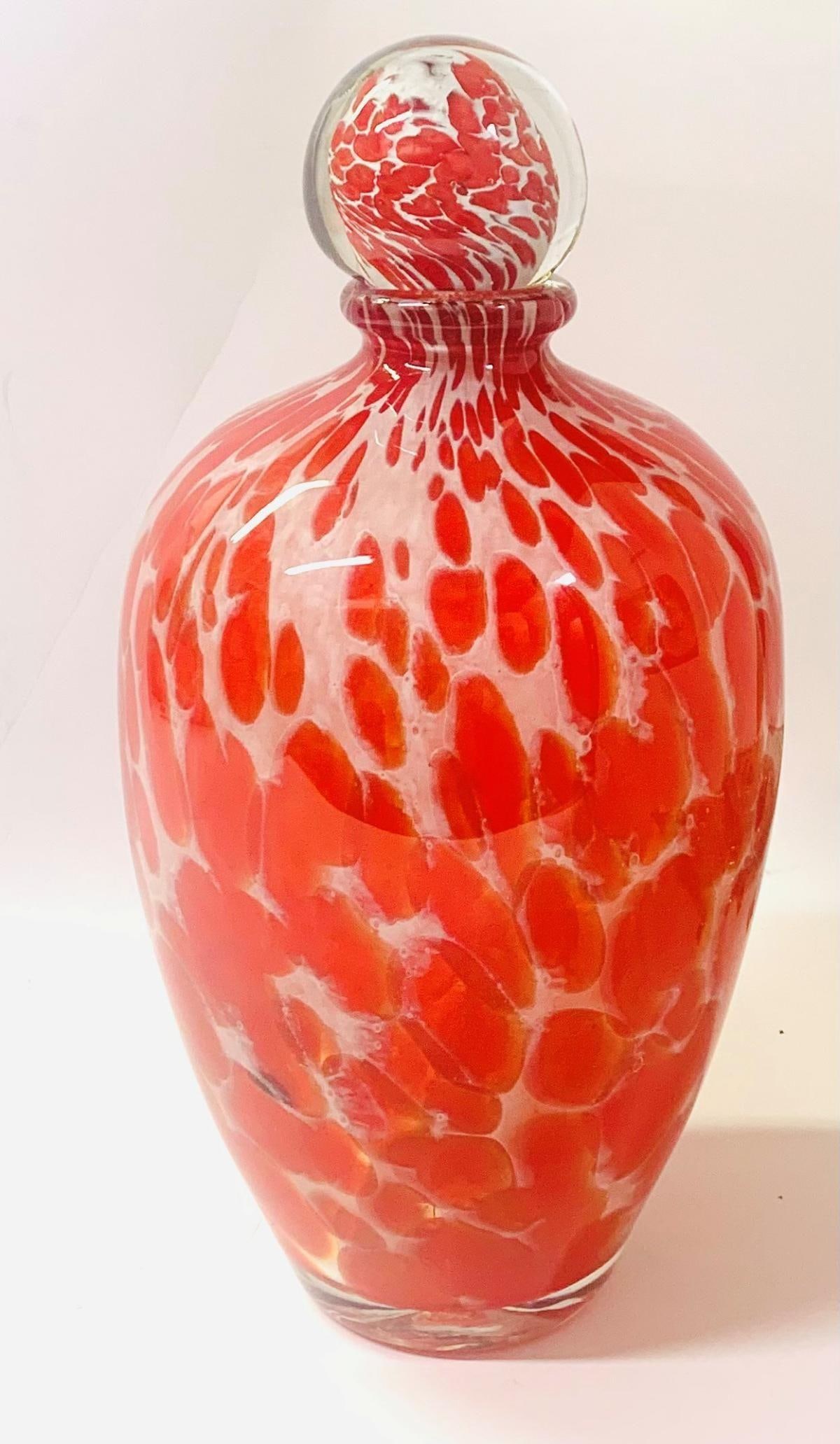 Jean Claude Novaro- Hand blown glass sculpture: Artist: Jean Claude Novaro. Medium: Hand blown glass sculpture. Size: 9" x 13". Signature: Hand Signed. Additional: Glow in the dark. Reference#: 25169.