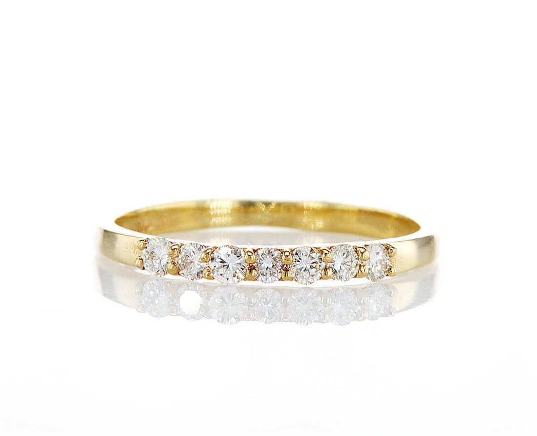 14kt Yellow Gold 0.21ctw Diamond Ring: Jewelry Description Description: One 14k yellow gold ring, set with natural diamonds. Jewelry Weight: 1.45 Grs Total Diamonds Weight: 0.21 Cts Precious Metal: 14kt Yellow Gold Certificate Number: DSL-