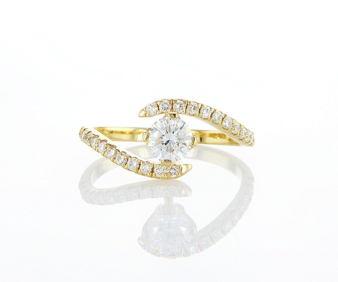 14kt Yellow Gold 0.75ctw Diamond Ring: Jewelry Description Description: One 14k yellow gold ring, set with lab grown diamonds. Jewelry Weight: 2.12 Grs Total Diamonds Weight: 0.75 Cts Precious Metal: 14kt Yellow Gold Certificate Number: DS