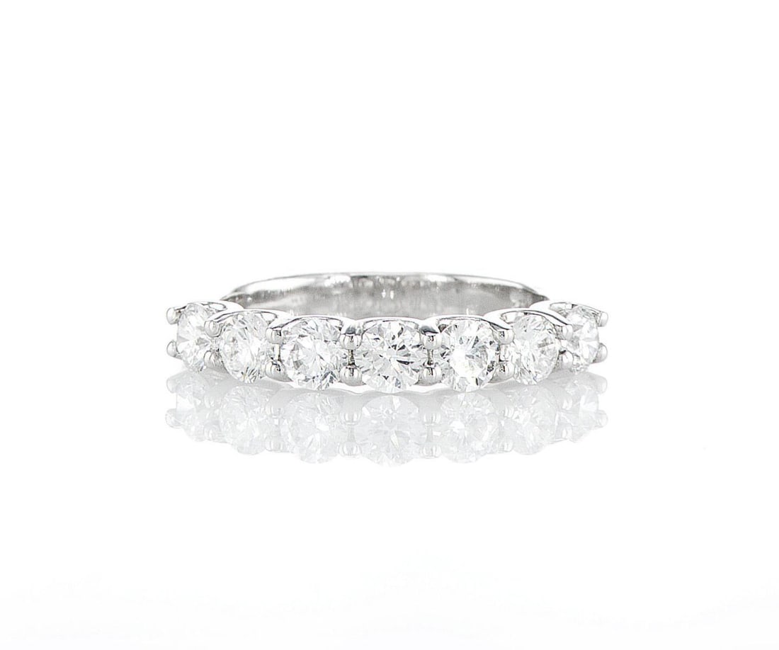 14kt White Gold 3.19ctw Diamond Ring: Jewelry Description Description: One 14k white gold ring, set with lab grown diamonds. Jewelry Weight: 0.77 Grs Total Diamonds Weight: 3.19 Cts Precious Metal: 14kt White Gold Certificate Number: DSL-