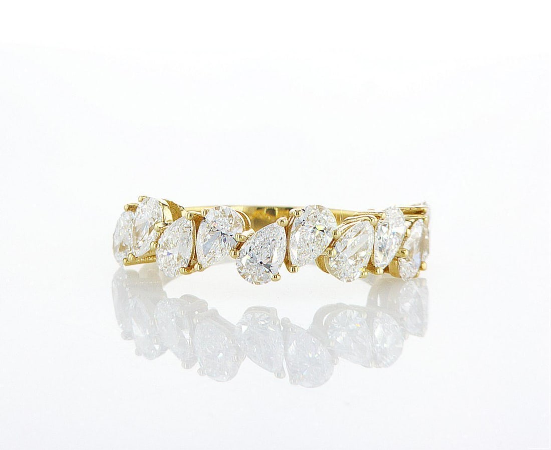 14kt Yellow Gold 2.12ctw Diamond Ring: Jewelry Description Description: One pair of 14k yellow gold ring, set with lab grown diamonds. Jewelry Weight: 2.84 Grs Total Diamonds Weight: 2.12 Cts Precious Metal: 14kt Yellow Gold Certificate Nu
