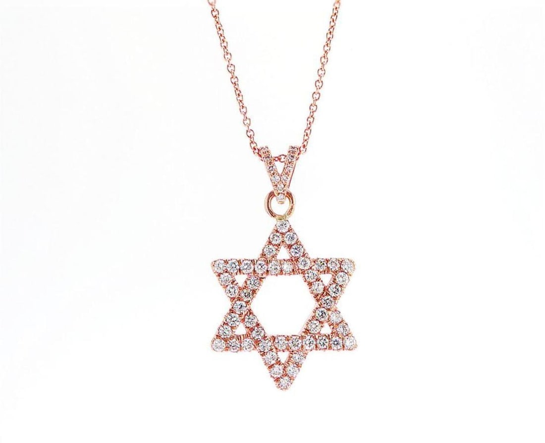 14kt Rose Gold 0.85ctw Diamond Pendant: Jewelry Description Description: One 14k rose gold pendant, set with lab grown diamond. Jewelry Weight: 3.2 Grs Total Diamonds Weight: 0.85 Cts Precious Metal: 14kt Rose Gold Certificate Number: DSL-