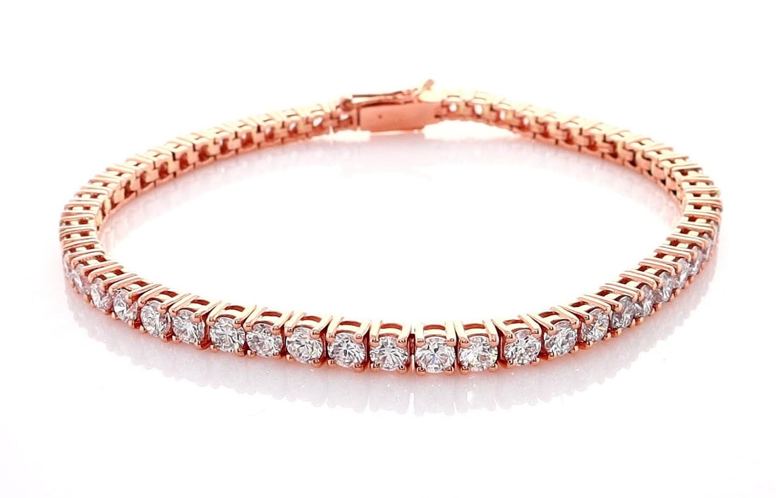14kt Rose Gold 6.3ctw Diamond Bracelet: Jewelry Description Description: One 14k rose gold bracelet, set with lab grown diamonds. Jewelry Weight: 13.52 Grs Total Diamonds Weight: 6.3 Cts Precious Metal: 14kt Rose Gold Certificate Number: DS