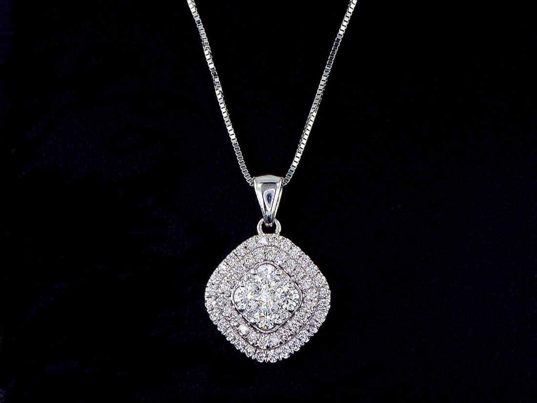 14kt White Gold 0.68ctw Diamond Pendant (1 of 2)