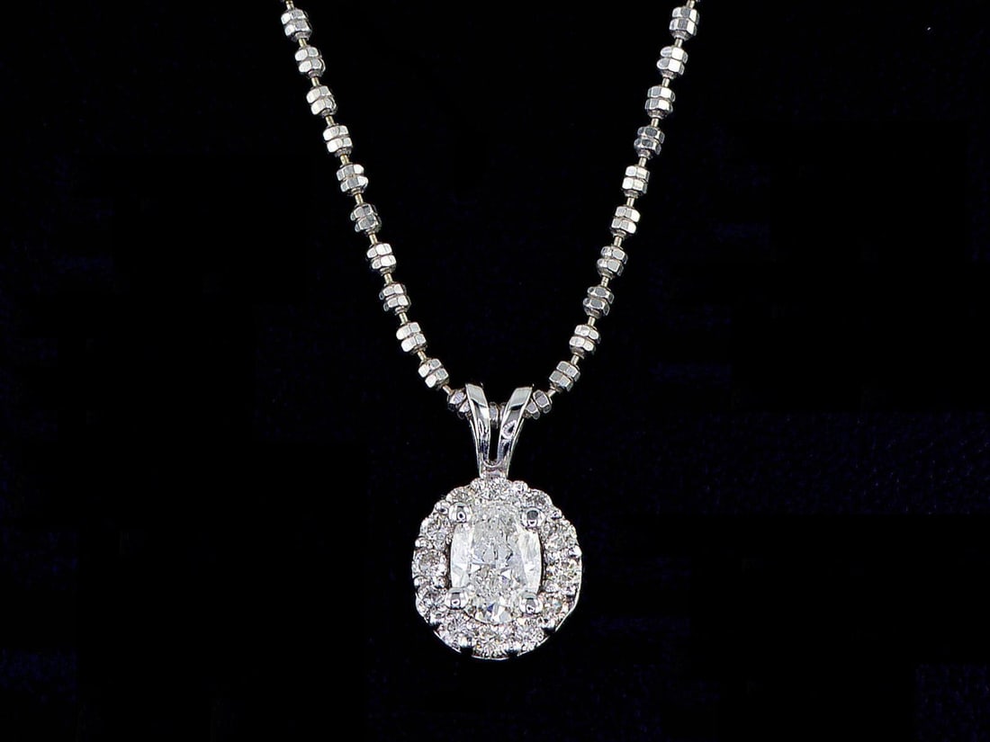 14kt White Gold 0.71ctw Diamond Pendant (1 of 2)