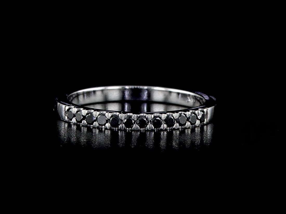 14kt White Gold 0.21ctw Diamond Ring: Jewelry Description Description: One 14K white gold ring (14K stamped), set with 12 black diamonds. Jewelry Weight: 10.78 Grs Total Diamonds Weight: 0.21 Cts Precious Metal: 14kt White Gold Certificat