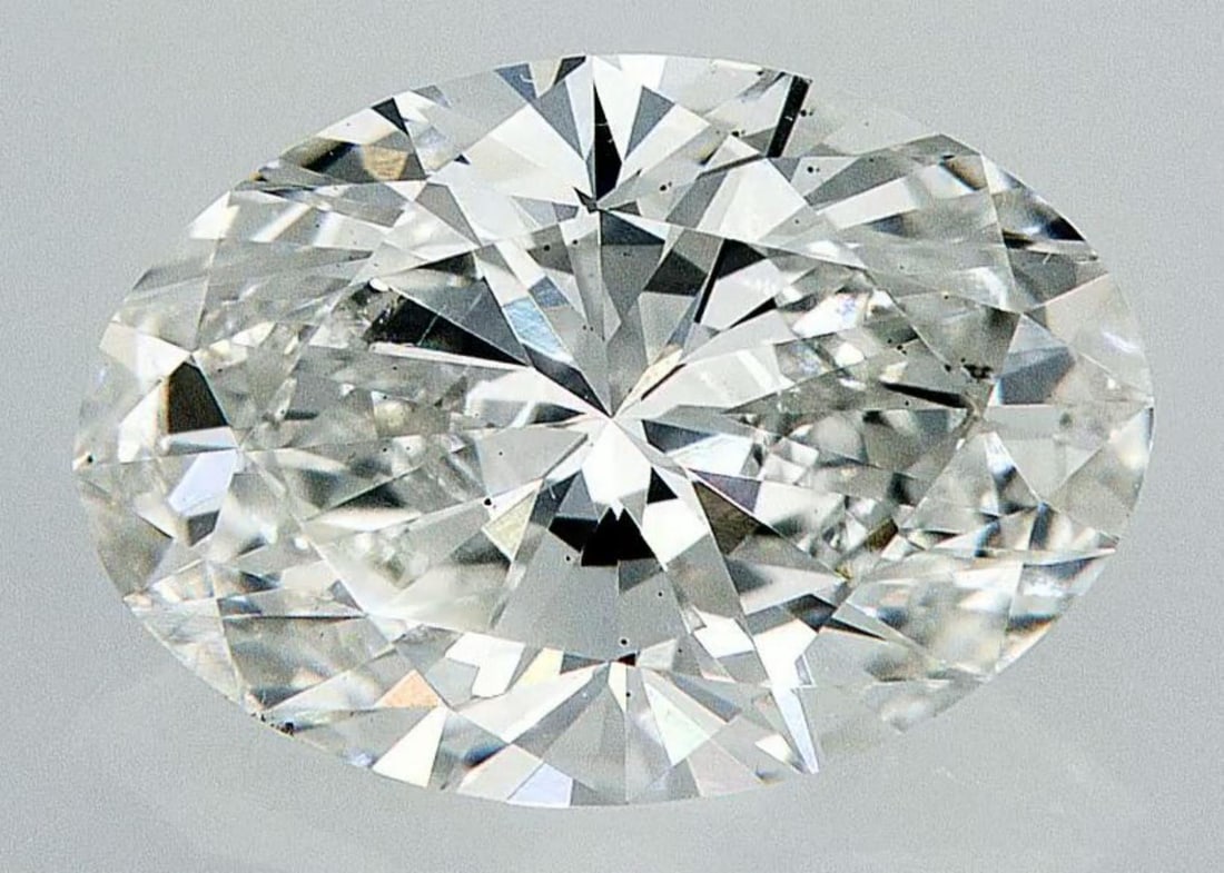 Lab Grown 2.51 ct, Color E/VS1 IGI Graded Diamond: Lab/Natural Diamond: Lab Carat Weight: 2.51 Color Grade: E Clarity Grade: VS1 Model: Oval Brilliant Fluorescence: None Polish: Excellent Symmetry: Excellent Size: 11.31 x 7.70 x 4.57 Certificate Numbe