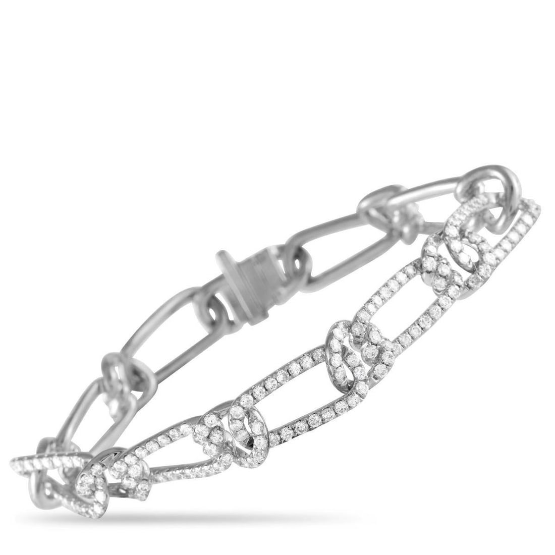 18K WHITE GOLD 4.35CT DIAMOND BRACELET: A series of delicate 18K white gold links covered in diamonds totaling 4.35 carats come together to create this unforgettable luxury bracelet. Ideal for elevating any ensemble, it measures 7.15 long a