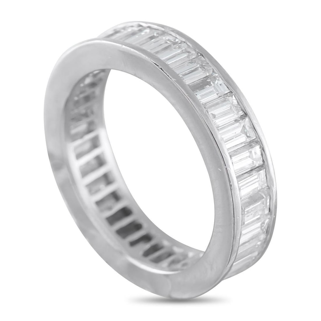 18K WHITE GOLD 3.0CT DIAMOND NORTH-SOUTH BAGUETTE ETERNITY RING: Clean, cool, and chic. This white gold eternity ring is set with baguette diamonds arranged north-south, creating a vertical rhythm that wraps the full circumference. The step-cut stones are set withi