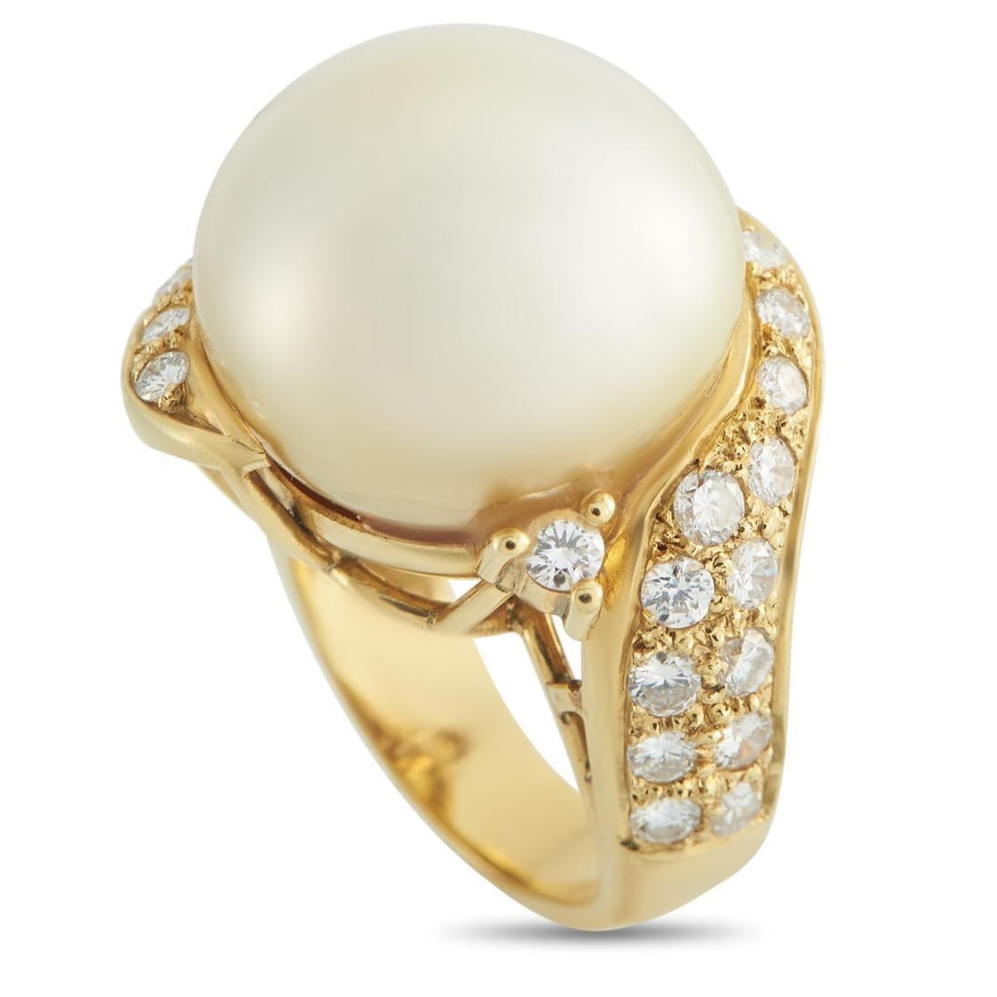 18K YELLOW GOLD 1.20CT DIAMOND AND PEARL RING: This enchanting ring is unlike anything youve seen before. A luminous 19mm Pearl contrasts beautifully against the dramatic 18K Yellow Gold setting. Round-cut Diamonds with a total weight of 1.20 cara