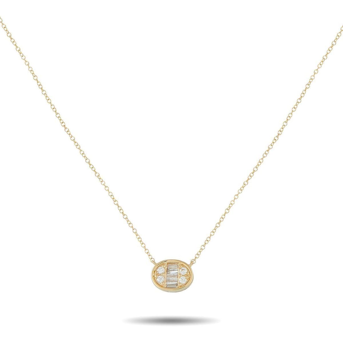 14K YELLOW GOLD 0.20CT DIAMOND NECKLACE: An easy choice. This diamond necklace features an oval bezel pendant set in a clean east-west layout. At the center, baguette diamonds lie horizontally, flanked by pairs of round diamonds for a soft c
