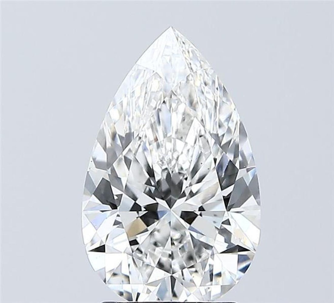 Lab Grown 2.06 ct, Color E/VS1 IGI Graded Diamond: Lab/Natural Diamond: Lab Carat Weight: 2.06 Color Grade: E Clarity Grade: VS1 Model: Pear Fluorescence: N Polish: EXCELLENT Symmetry: EXCELLENT Depth: 62.7 Table: 60 Size: 11.24-7.03-4.41 Certificate 
