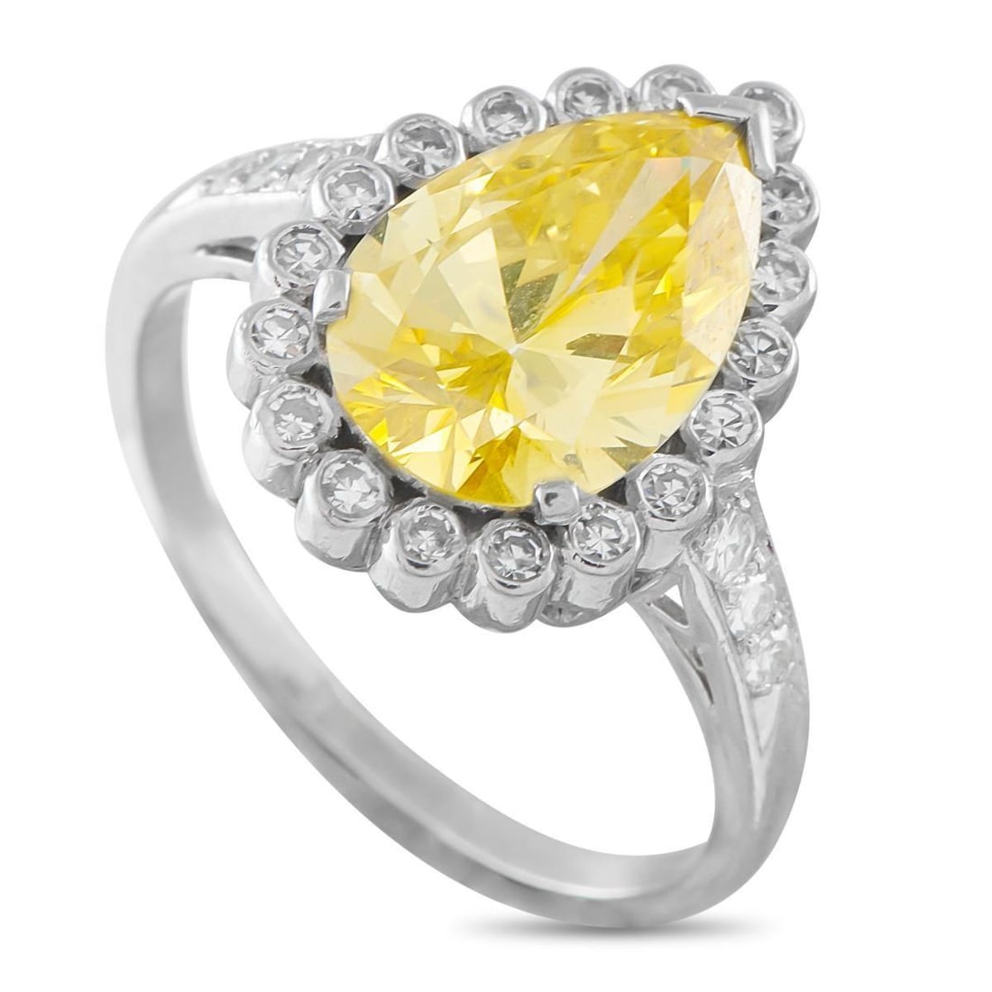 PLATINUM 4.88CT DIAMOND PEAR RING (1 of 4)