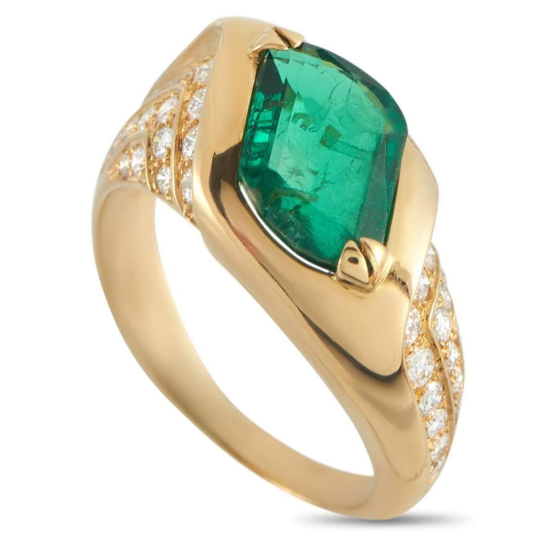 18K YELLOW GOLD 0.40CT DIAMOND AND EMERALD RING: Curved lines and a stunning 18K Yellow Gold setting make this luxury ring incredibly unique. A 2.0 carat Emerald makes a statement at the center, while inset Diamonds totaling 0.40 carats provide plen