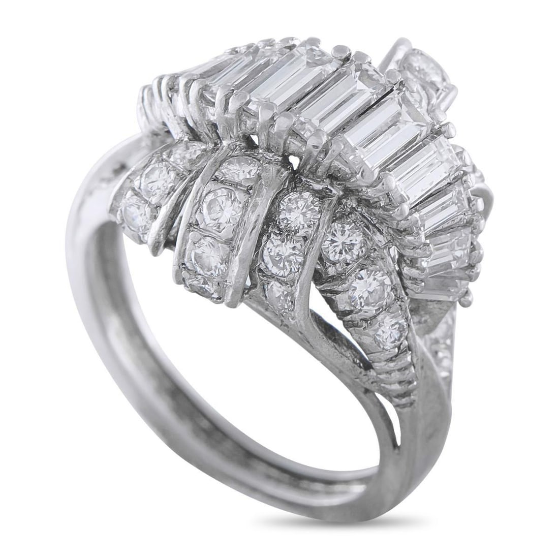 VINTAGE PLATINUM 2.50CT DIAMOND RING: Sparkling Diamonds with a total weight of 2.50 carats make this vintage ring impossible to ignore. Subtle yet statement-making, the intricate Platinum setting makes it ideal for anyone who appreciates