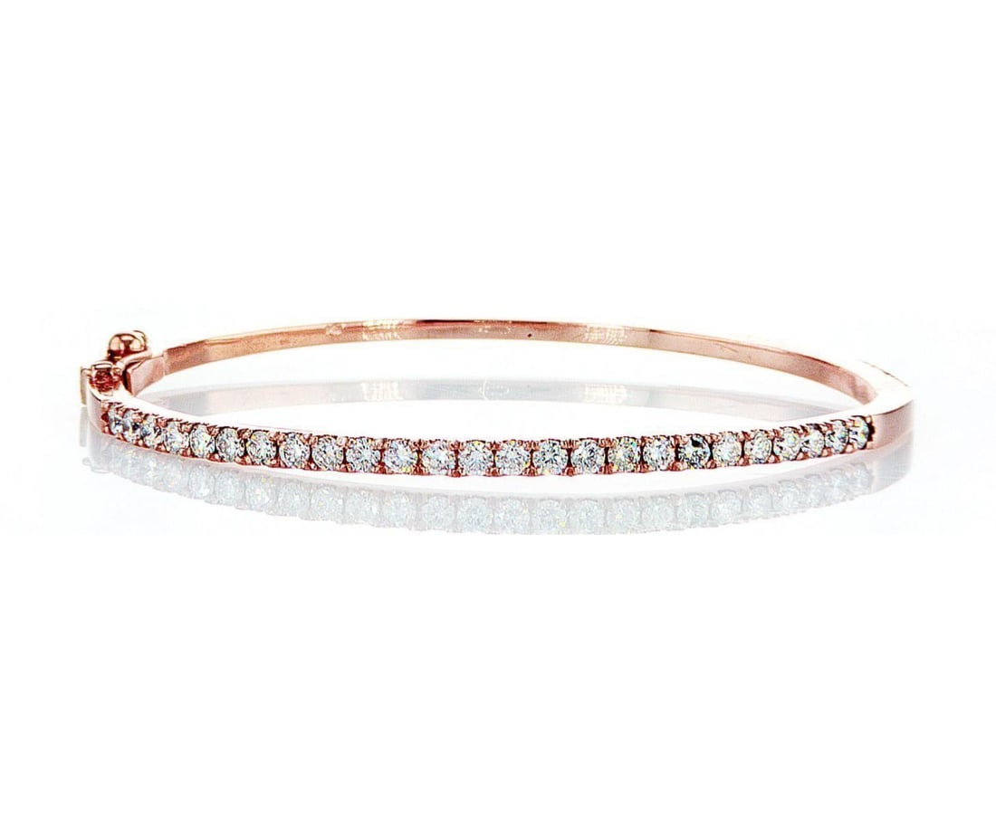 14kt Rose Gold 1.86ctw Diamond Bangle: Jewelry Description Description: One 14k rose gold bangle, set with lab grown diamonds. Jewelry Weight: 14.36 Grs Total Diamonds Weight: 1.86 Cts Precious Metal: 14kt Rose Gold Certificate Number: DSL