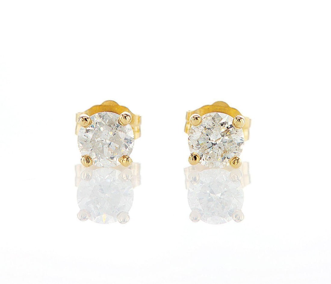 14kt Yellow Gold 1.02ctw Diamond Earrings: Jewelry Description Description: One pair of 14k yellow gold earrings, set with natural diamonds. Jewelry Weight: 0.84 Grs Total Diamonds Weight: 1.02 Cts Precious Metal: 14kt Yellow Gold Certificate 