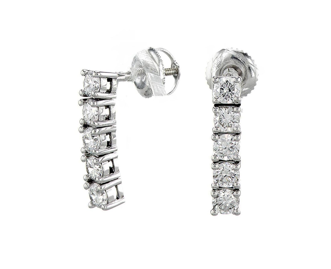 14kt White Gold 1.2ctw Diamond Earrings: Jewelry Description Description: One pair of 14k white gold earrings, set with lab grown diamonds. Jewelry Weight: 2.68 Grs Total Diamonds Weight: 1.2 Cts Precious Metal: 14kt White Gold Certificate N
