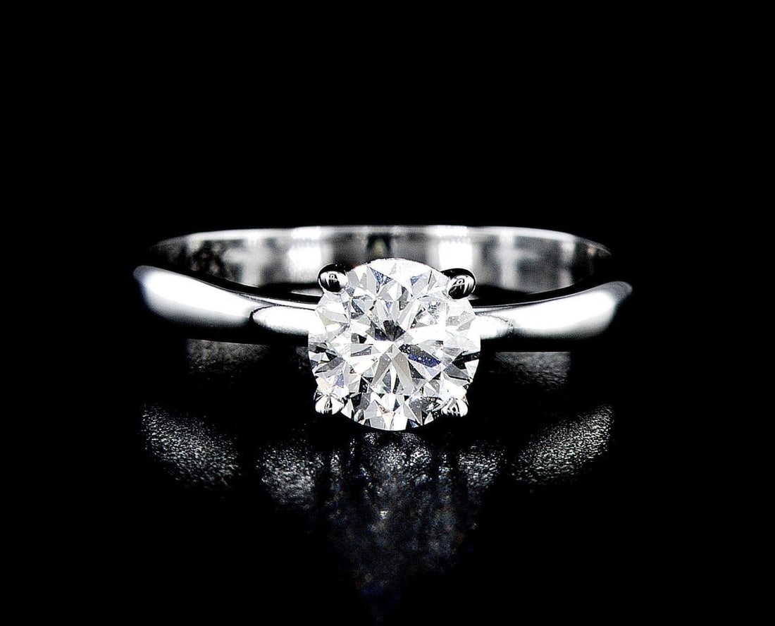 14kt White Gold 1.01ctw Diamond Ring: One 14k white gold ring (14k stamped), set with lab grown diamond. Jewelry Weight: 2.36Grs Total Diamonds Weight: 1.01Cts Main Stones Description: Quantity: 1 Cut and shape: Round Brilliant Carats Wei