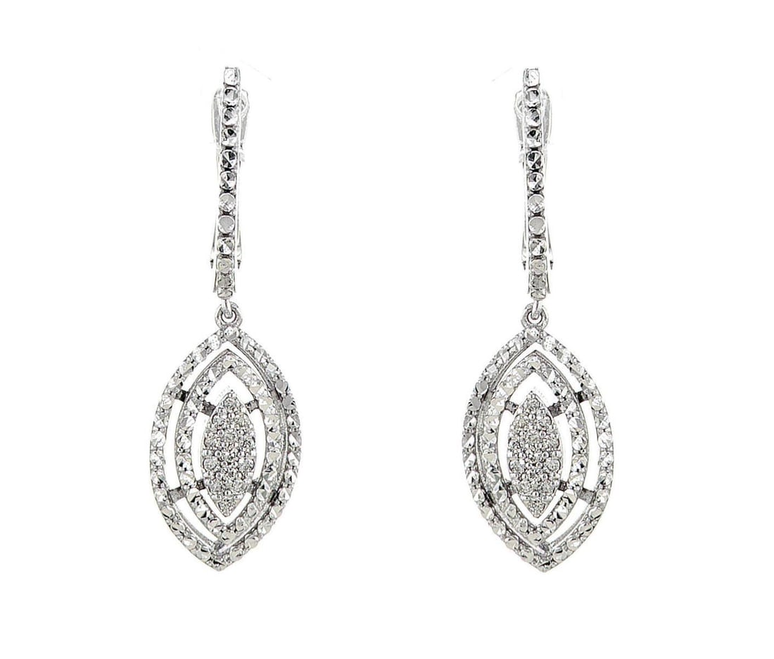 14kt White Gold 0.26ctw Diamond Earrings: Jewelry Description Description: One pair of 14k white gold earrings, set with natural diamonds. Jewelry Weight: 5.24 Grs Total Diamonds Weight: 0.26 Cts Precious Metal: 14kt White Gold Certificate Nu