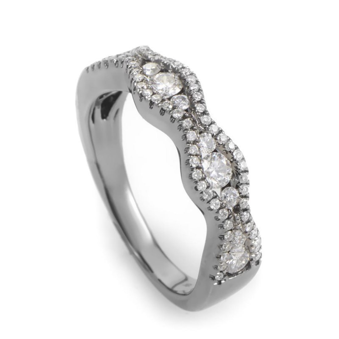 18K WHITE GOLD WEDDING BAND: This band ring is elegant and glimmers with the pristine beauty of white diamonds. It is made of 18K white gold and is set with glittering round brilliant diamonds of varying sizes. Condition: Brand