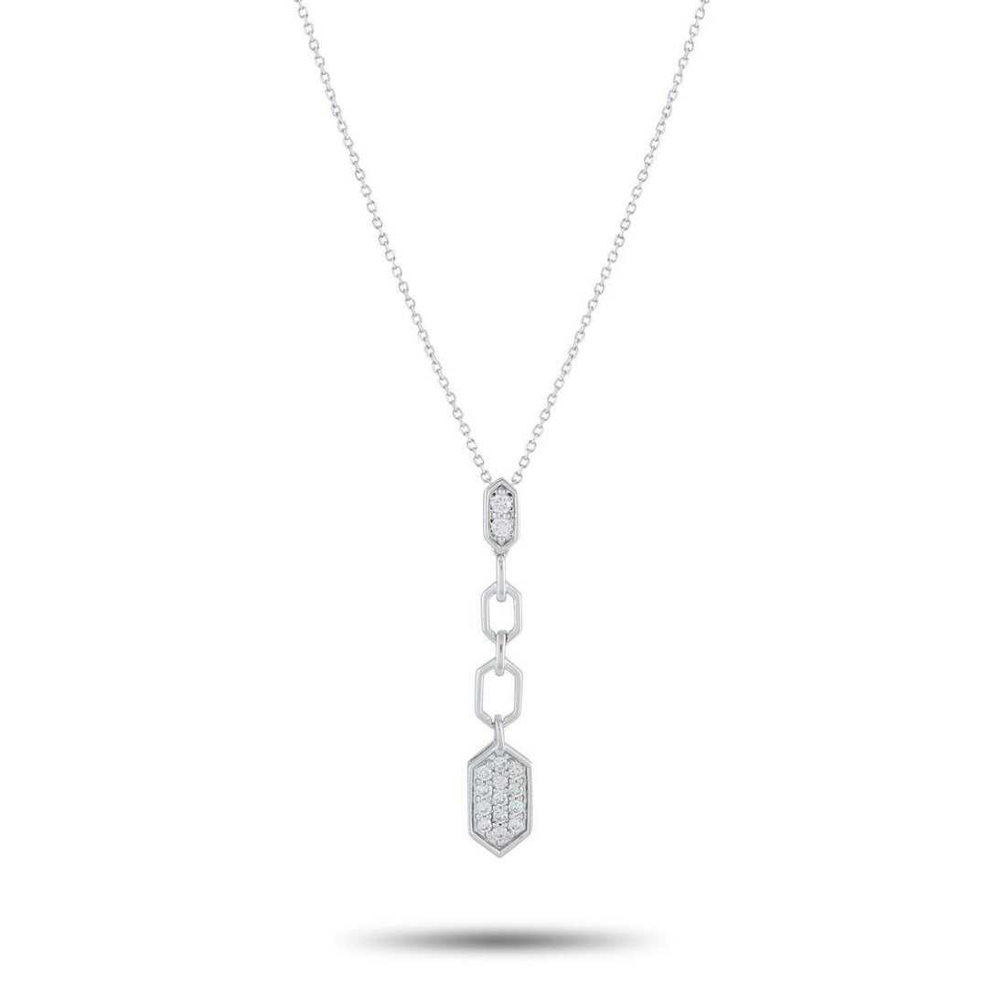 14K WHITE GOLD 0.25CT DIAMOND PENDANT NECKLACE: This luxury necklace is sleek, stylish, and incredibly sophisticated. Sparkling Diamonds totaling 0.25 carats elevate the stunning geometric pendant. Crafted from 14K White Gold, the pendant measures 