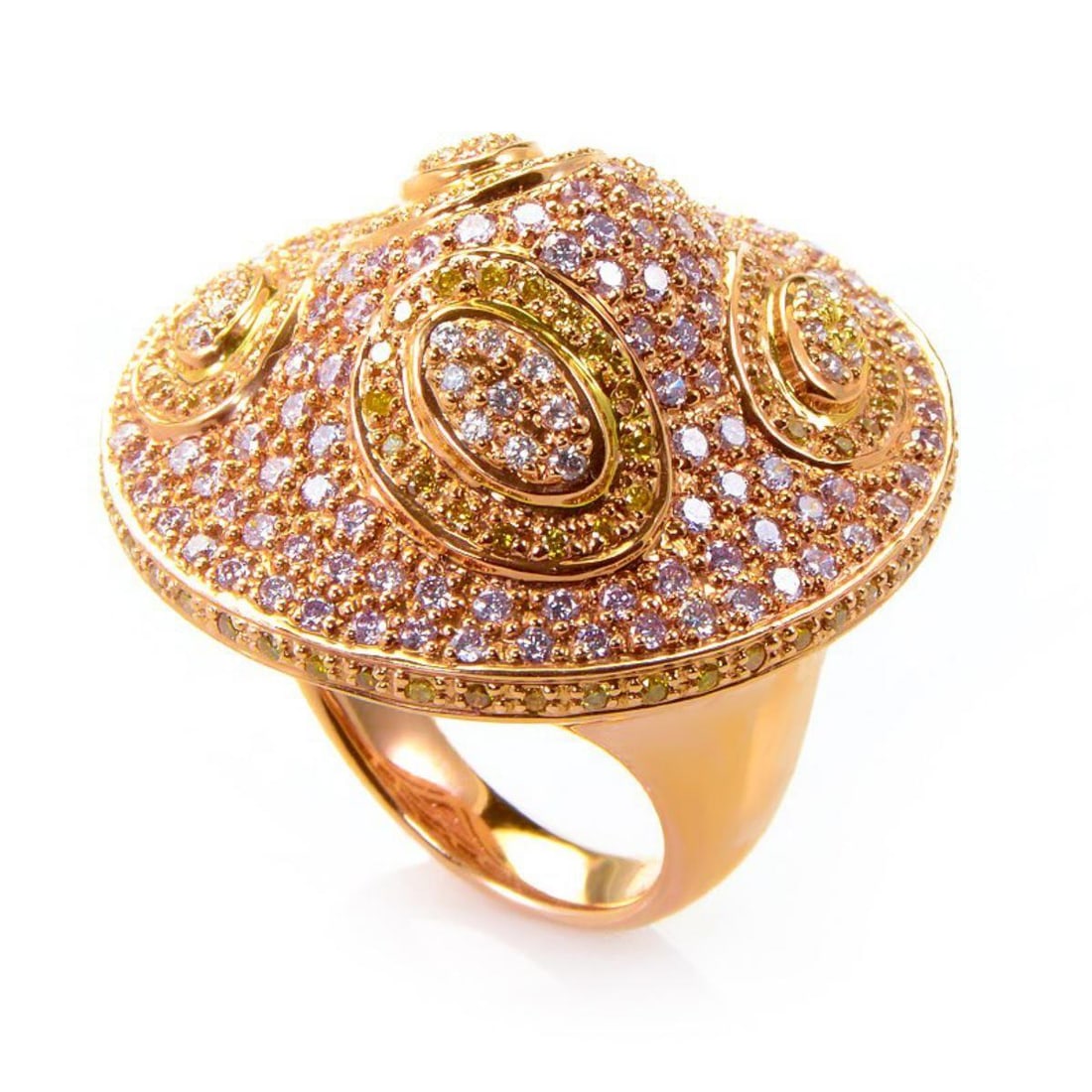 18K ROSE GOLD WHITE AND YELLOW DIAMOND RING: This ring is opulent and shines with diamonds. The setting is made of 18K rose gold and boasts a design that features ~3.40ct of white and yellow diamonds. Category: Ring Condition: Brand New Gender: 