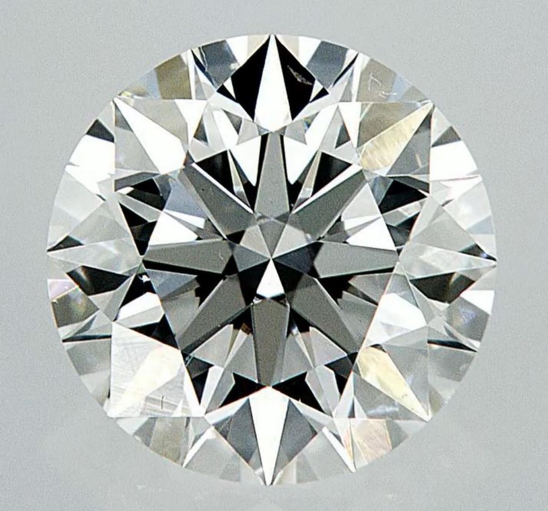 Lab Grown 1.1 ct, Color G/VVS2 IGI Graded Diamond: Lab/Natural Diamond: Lab Carat Weight: 1.1 Color Grade: G Clarity Grade: VVS2 Model: Round Brilliant Fluorescence: None Polish: Excellent Symmetry: Excellent Cut Grade: Ideal Size: 6.61 - 6.64 X 4.08 
