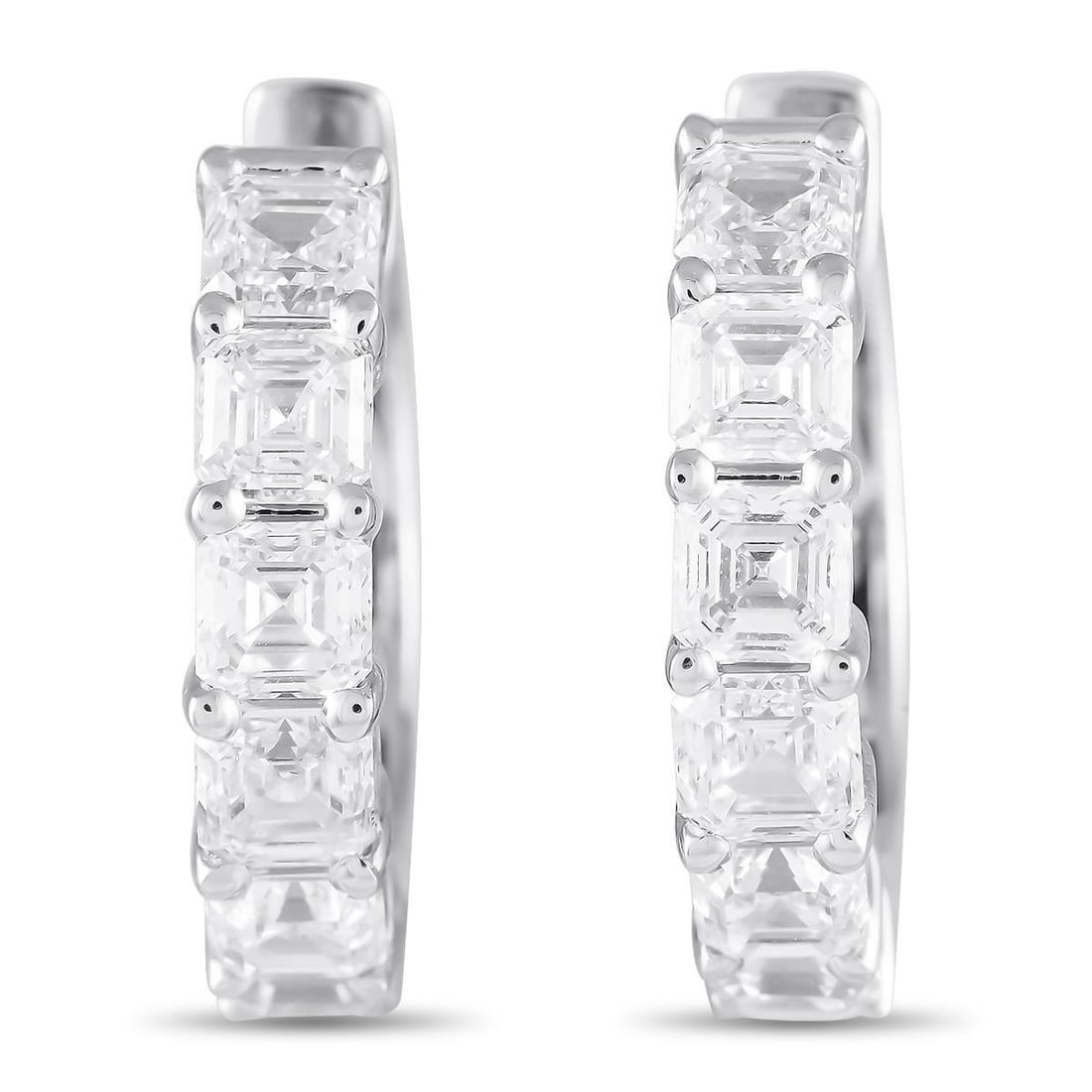 18K WHITE GOLD 2.45CT DIAMOND HOOP EARRINGS: These impeccably crafted earrings will put the perfect finishing touch on any ensemble. Diamonds with a total weight of 2.45 carats elevate the rounded 18K White Gold setting and allow them to effortl