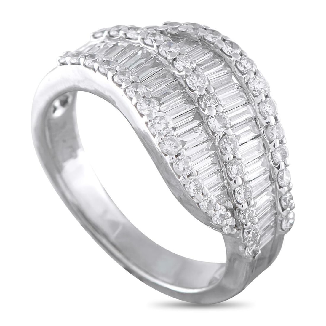 18K WHITE GOLD 1.33CT DIAMOND RING: Curved lines provide this luxury ring with a sense of fluidity. Set in 18K White Gold, Diamonds with a total weight of 1.33 carats add texture, sparkle, and dimension to the understated design. A 3mm 