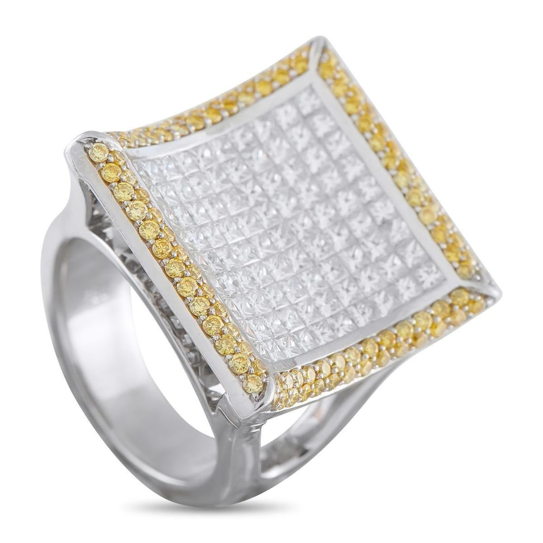 18K WHITE GOLD 3.90CT DIAMOND RING: This impressive ring will continually catch your eye and capture your imagination. The 18K White Gold setting includes a stunning openwork design but its the sparkling Diamonds totaling 3.90 carats th