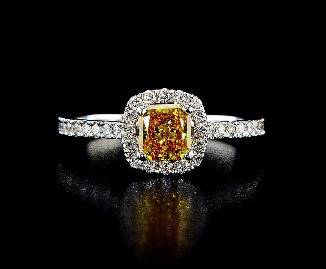 14kt White Gold 1.19ctw Diamond Ring: One 14k white gold ring (14k stamped), set with one center lab grown diamond and small lab grown diamonds around and on the sides. Jewelry Weight: 2.38Grs Total Diamonds Weight: 1.19Cts Main Stones De