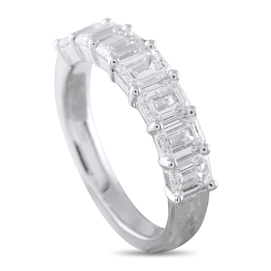 18K WHITE GOLD 2.25CT DIAMOND RING: This radiant ring will look chic no matter if its worn alone or stacked with other luxury pieces from your collection. At the top of the design, a series of sparkling Diamonds totaling 2.25 carats eff