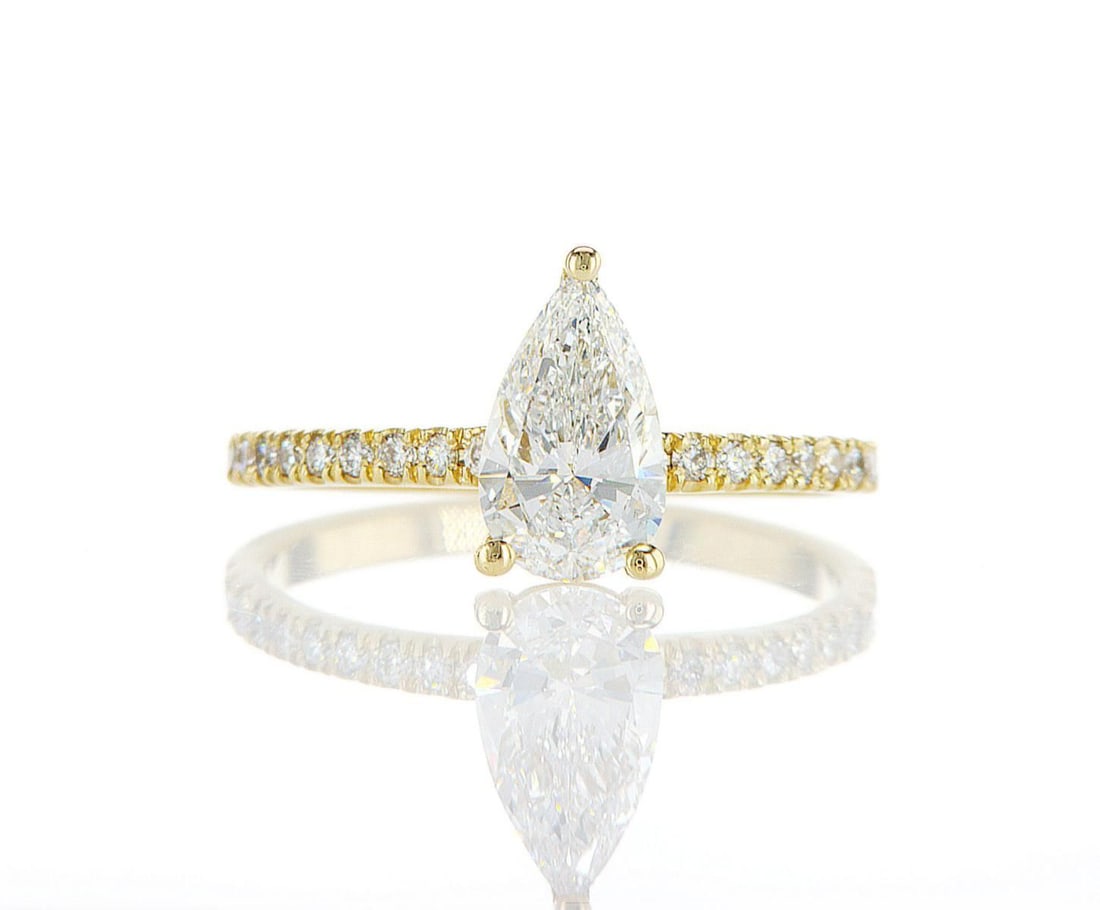14K Yellow Gold 1.2ctw Ring: Jewelry Description Description: Lab Grown Diamond Ring, 14K Yellow Gold Jewelry Weight: 1.96 Grs Total Diamonds Weight: 1.2 Cts Precious Metal: 14K Yellow Gold Certificate Number: DSL- 4450121825 App